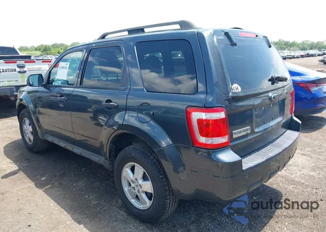 2009 Ford Escape Xlt from USA, damaged, VIN 1FMCU03799KC65653